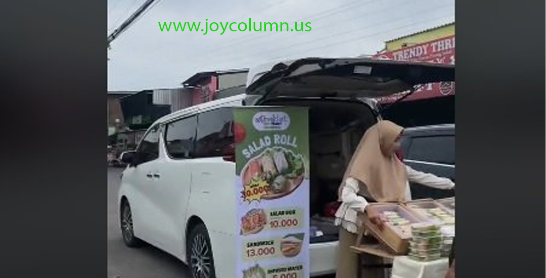 Toyota Alphard Inovasi Tempat Jualan Salad di Jalanan